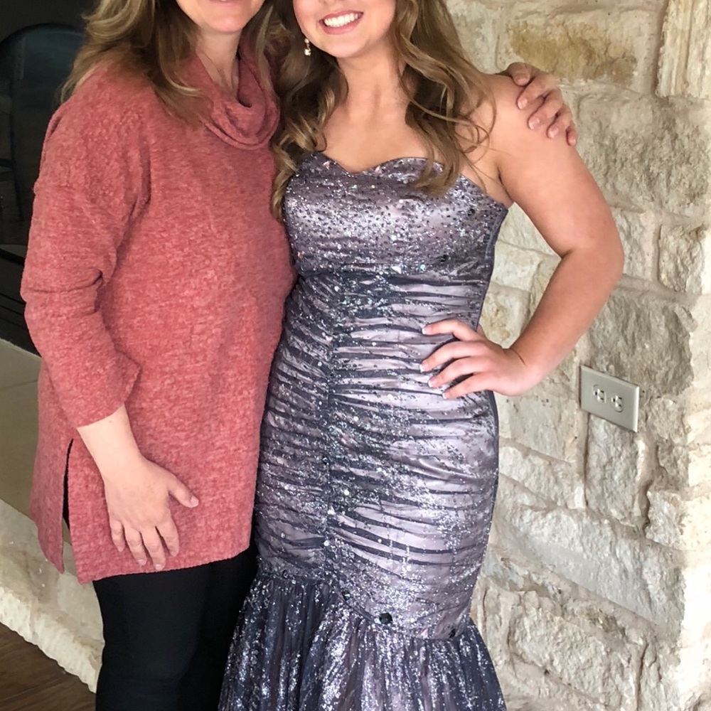 Strapless banquet dress!